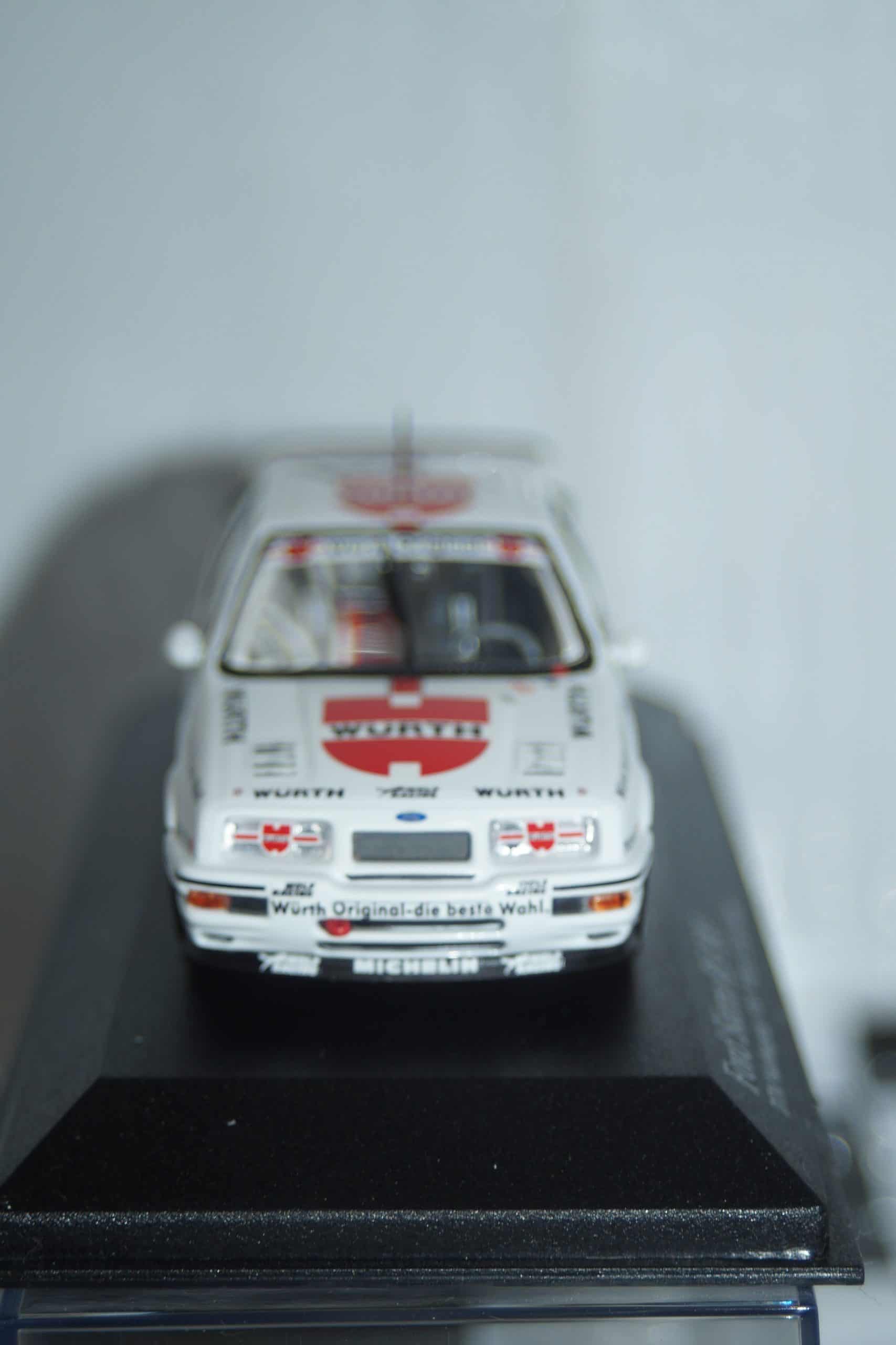 Minichamps ford escort mk1 tc #36 nurburgring 1968 gardner 400 688136 1:43
