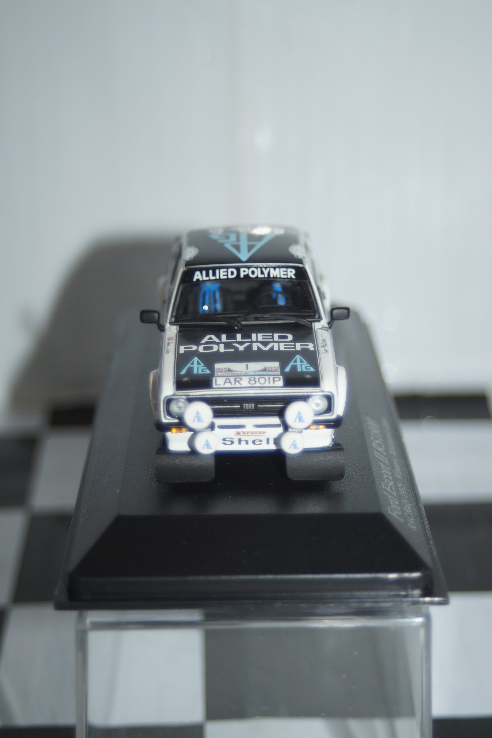 Minichamps ford escort mk2 rs1800 #1 rac 1975 makinen 400 758401 1:43