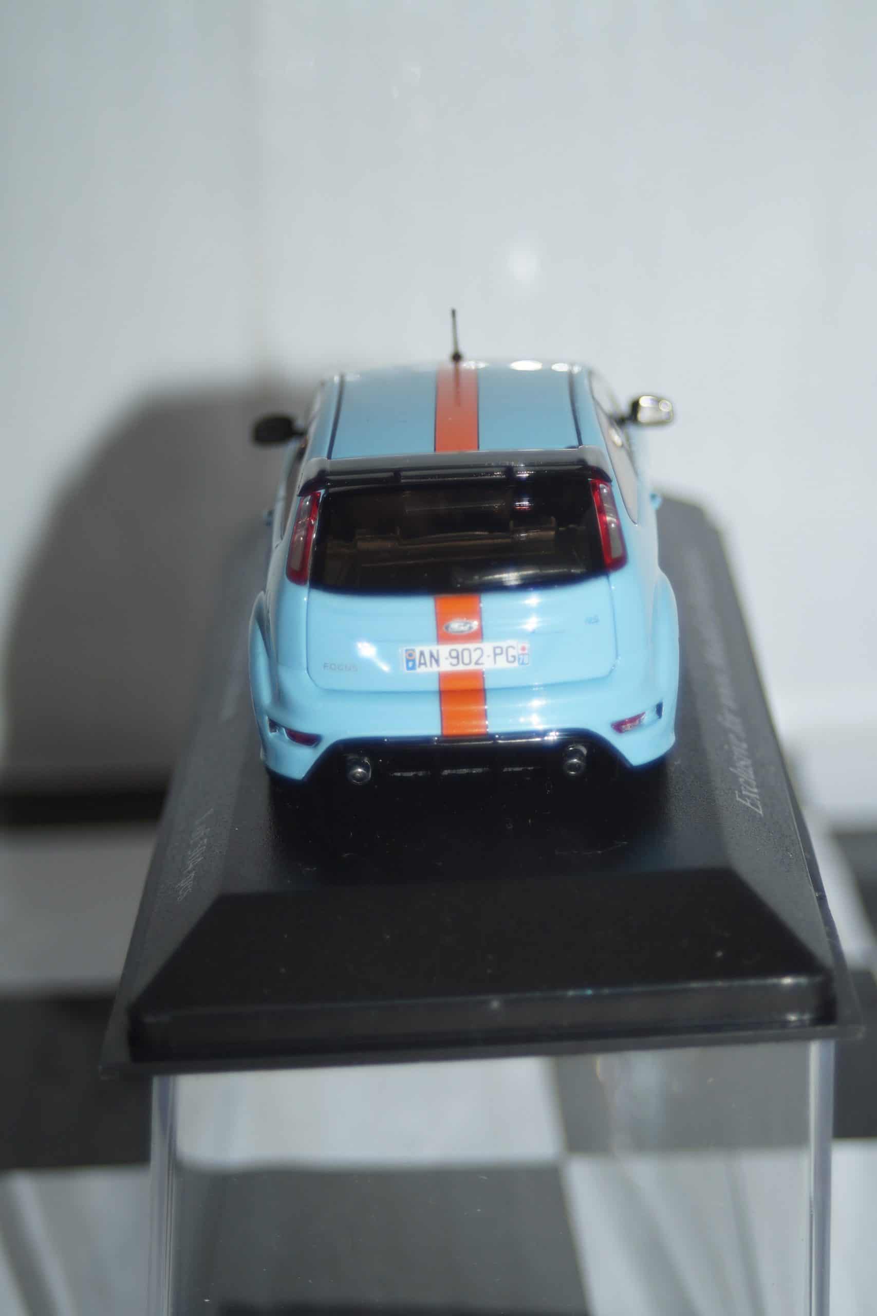 Minichamps ford focus rs le mans edition 2010 white 400 088267 1:43
