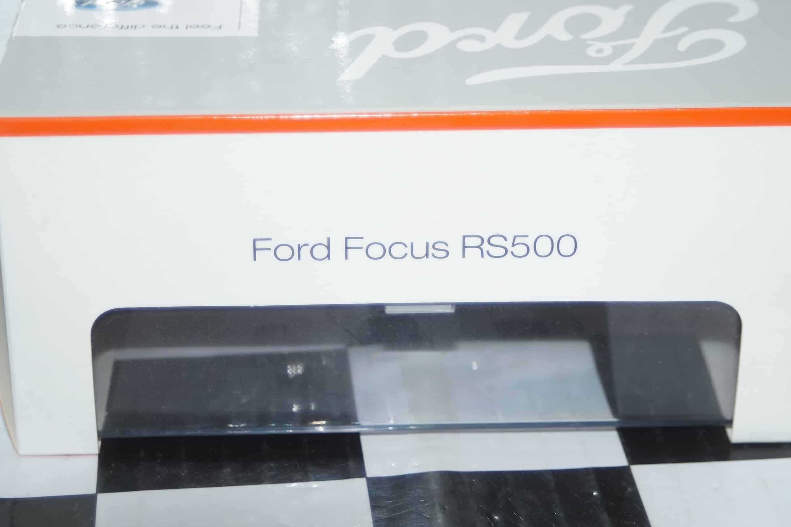 Minichamps ford focus rs500 (dealer box) 2010 matt black ltd 500 1:43