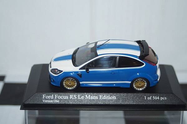 Minichamps ford focus rs le mans edition 2010 white with blue 400 088172 1:43