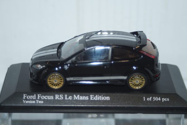 Minichamps ford focus rs le mans edition 2010 white with blue 400 088172 1:43