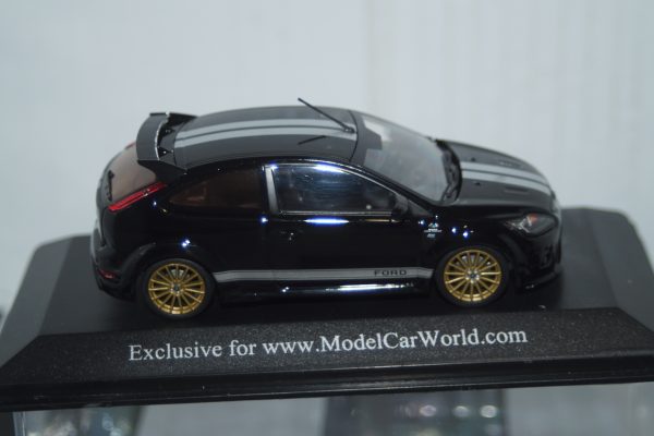 Minichamps ford focus rs le mans edition 2010 white with blue 400 088172 1:43