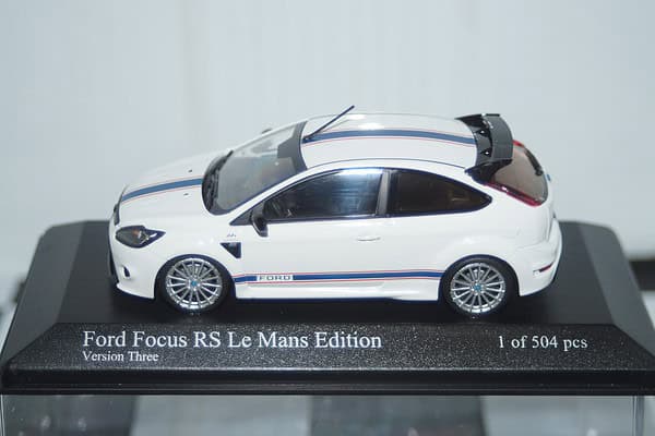 Minichamps ford focus rs le mans edition 2010 black 400 088166 1:43
