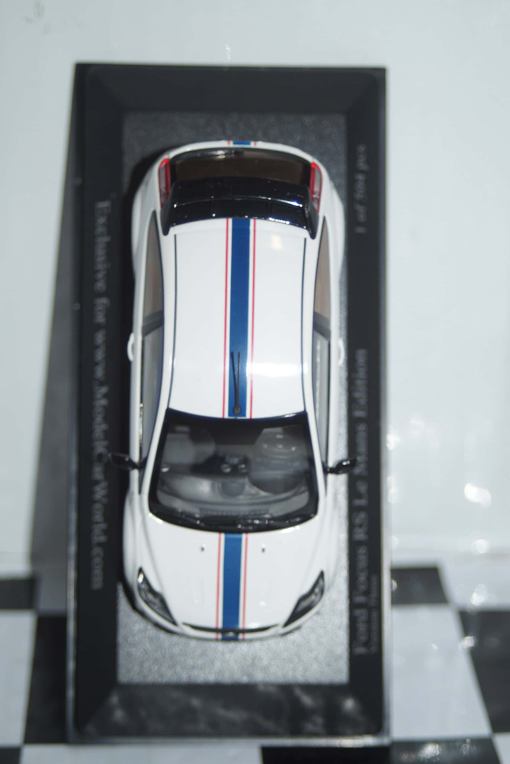 Minichamps ford focus rs le mans edition 2010 black 400 088166 1:43