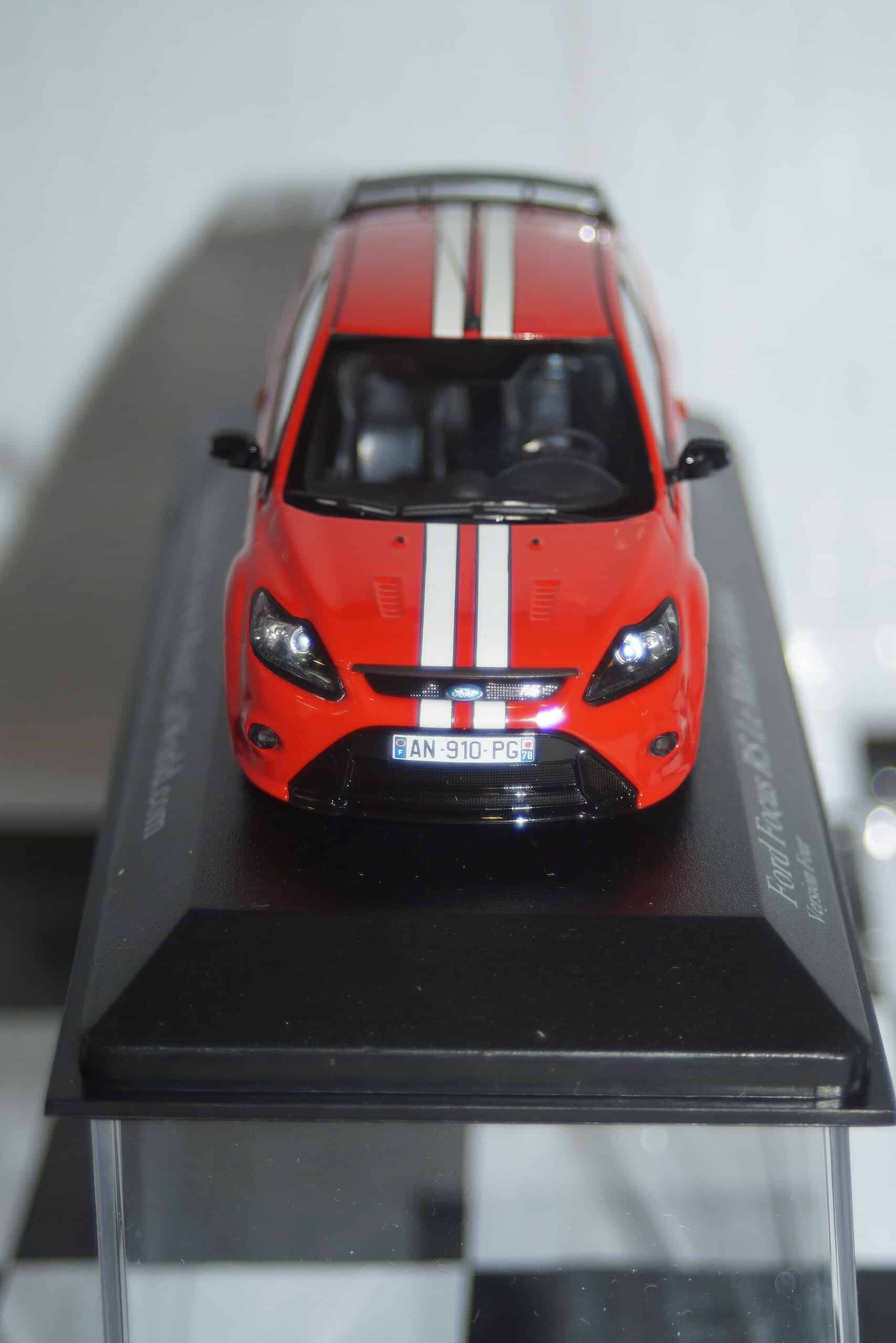 Minichamps ford focus rs le mans edition 2010 red 400 088167 1:43