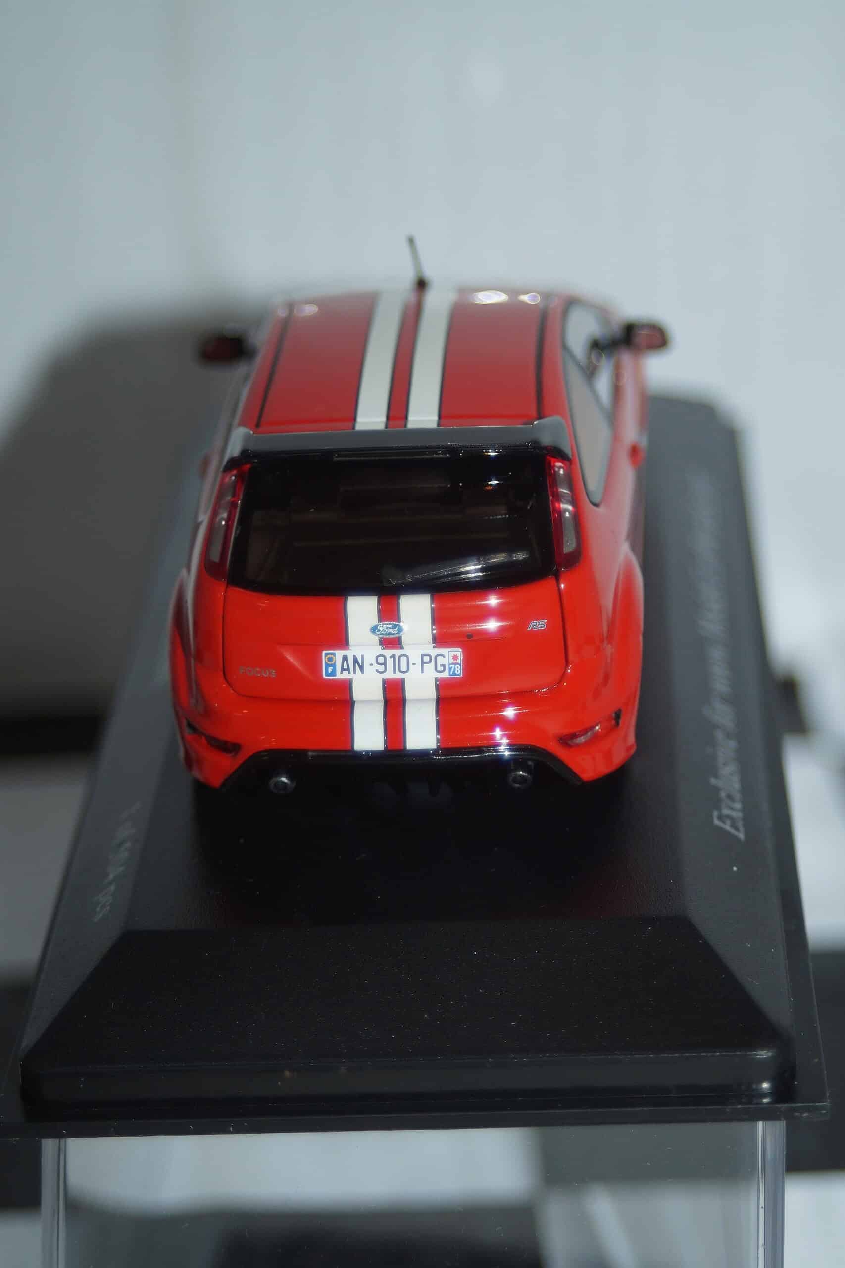 Minichamps ford focus rs le mans edition 2010 red 400 088167 1:43