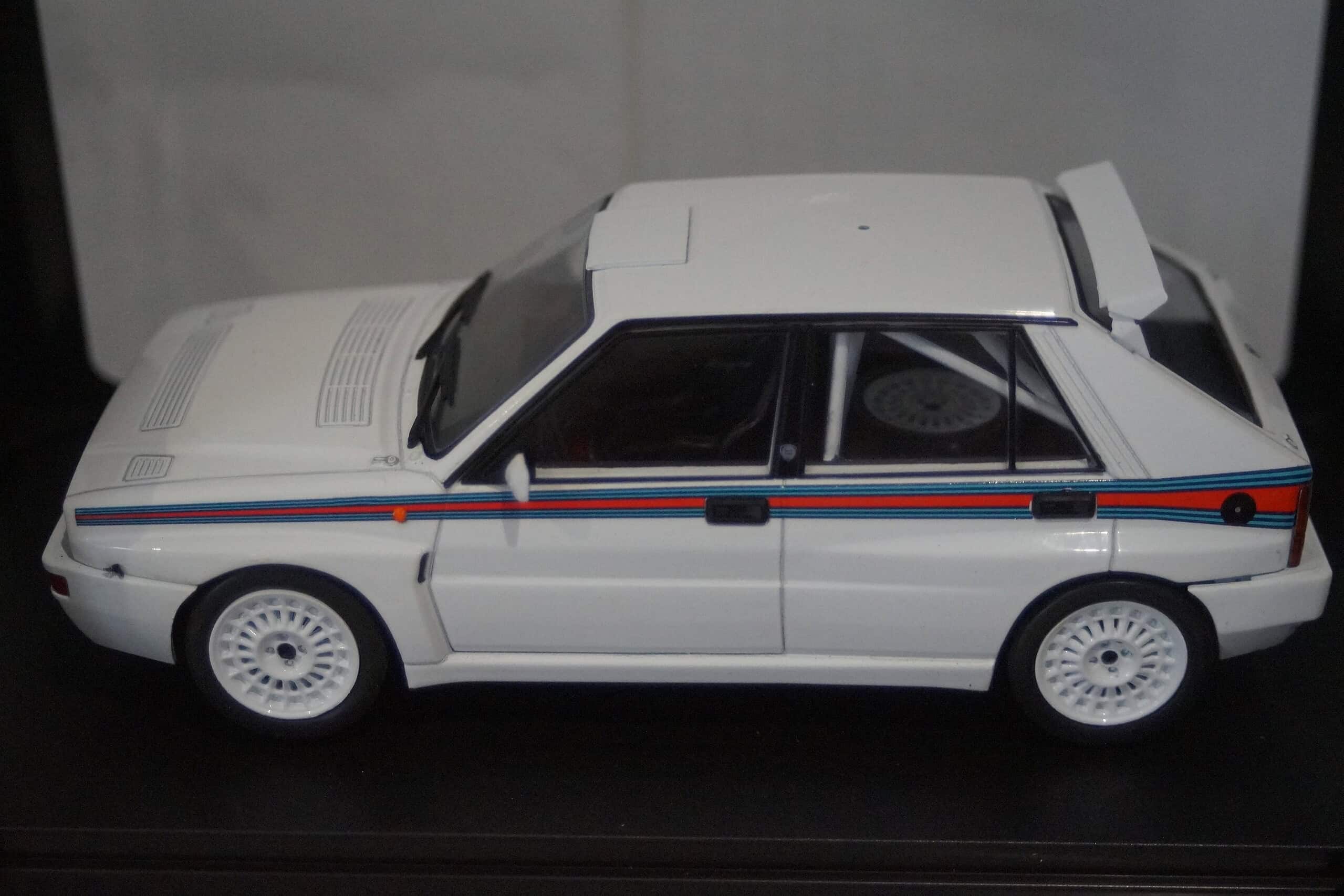 Whitebox lancia delta integrale 16v 1989 white 1:24 wb124238