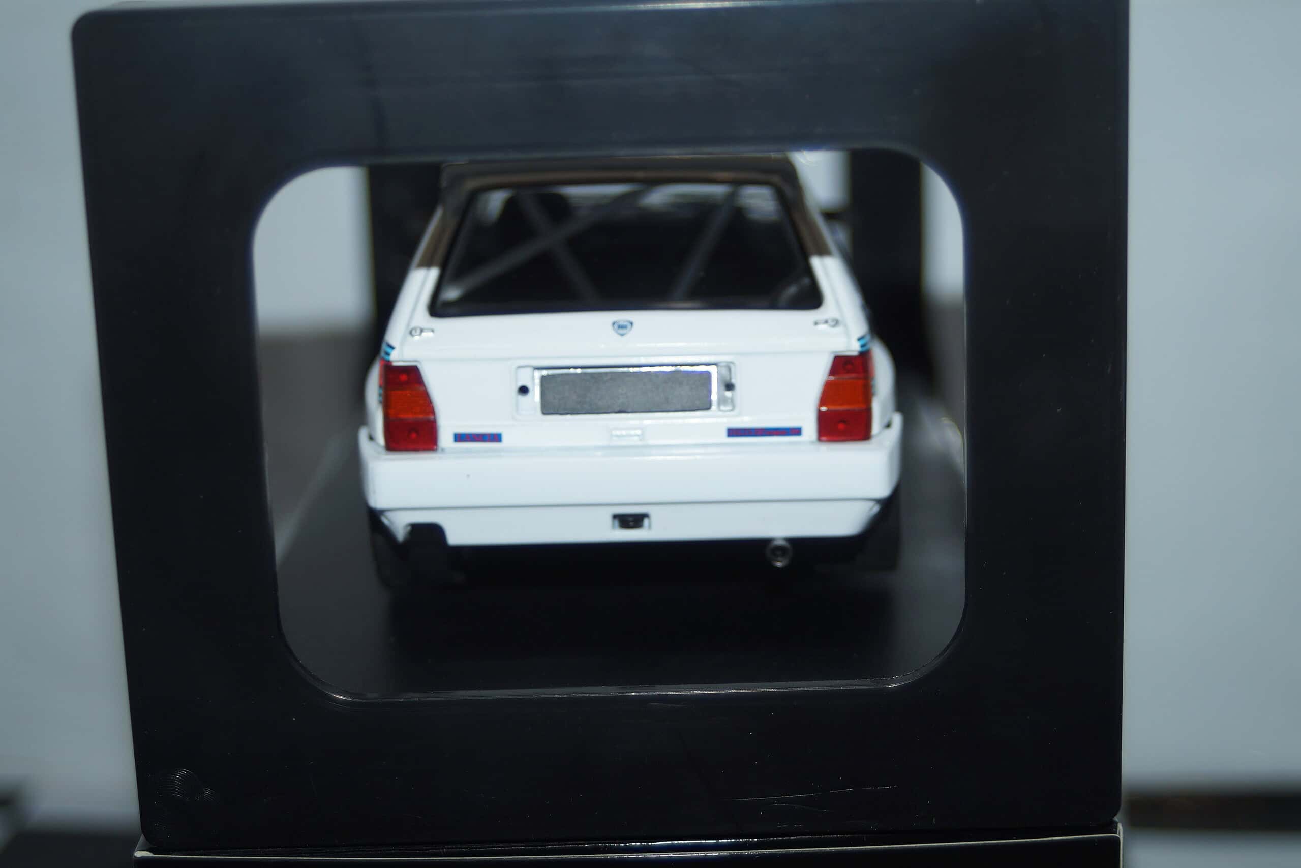 Whitebox lancia delta integrale 16v 1989 white 1:24 wb124238
