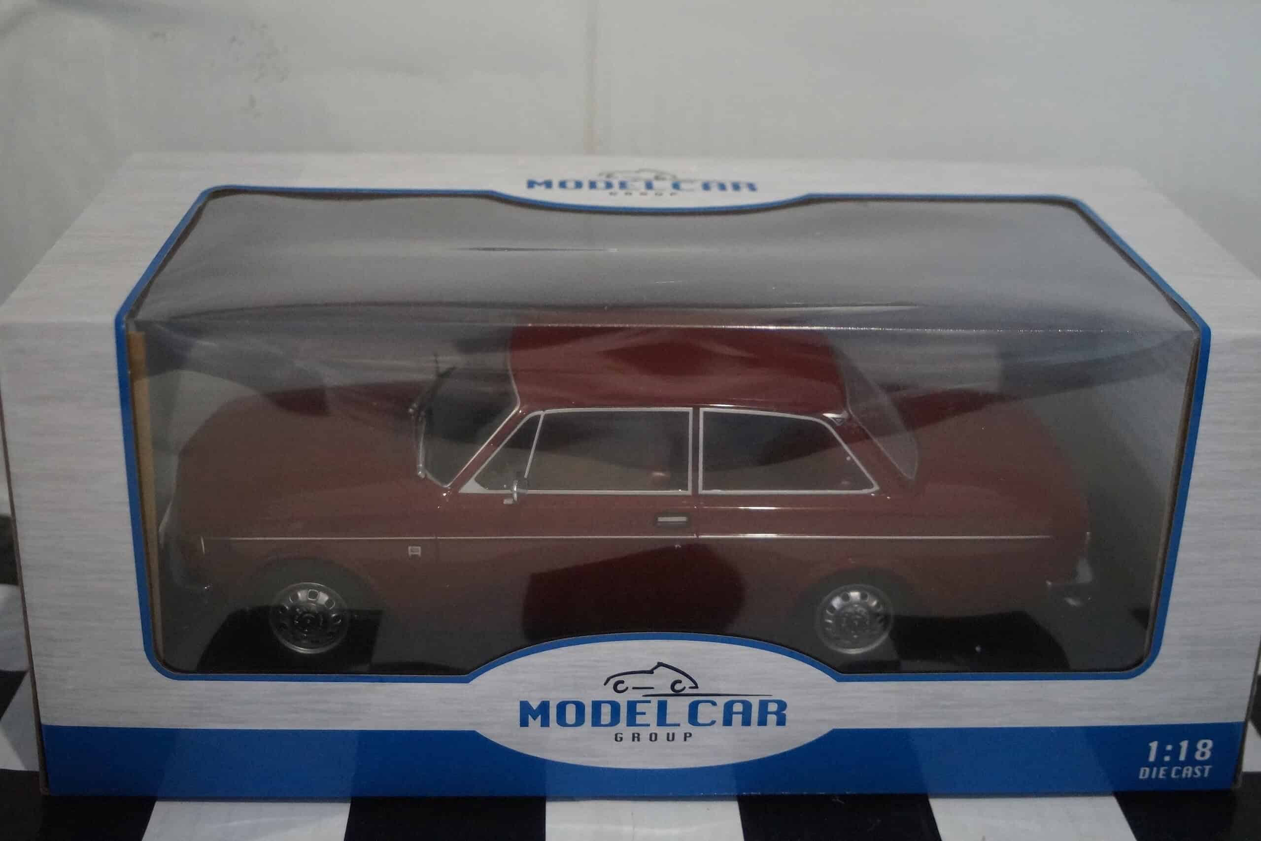 Modelcar group volvo 142 burgundy red 1:18 scale mcg18443