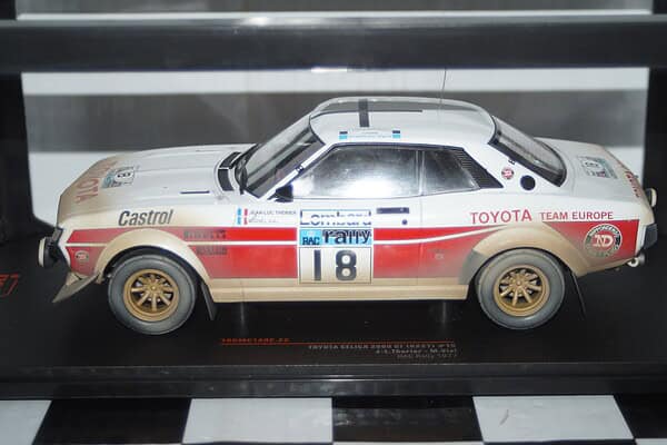 Ixo toyota celica 2000 gt(ra21) #18 rac rally 1977 j-l.therier 1:18 18rmc189c