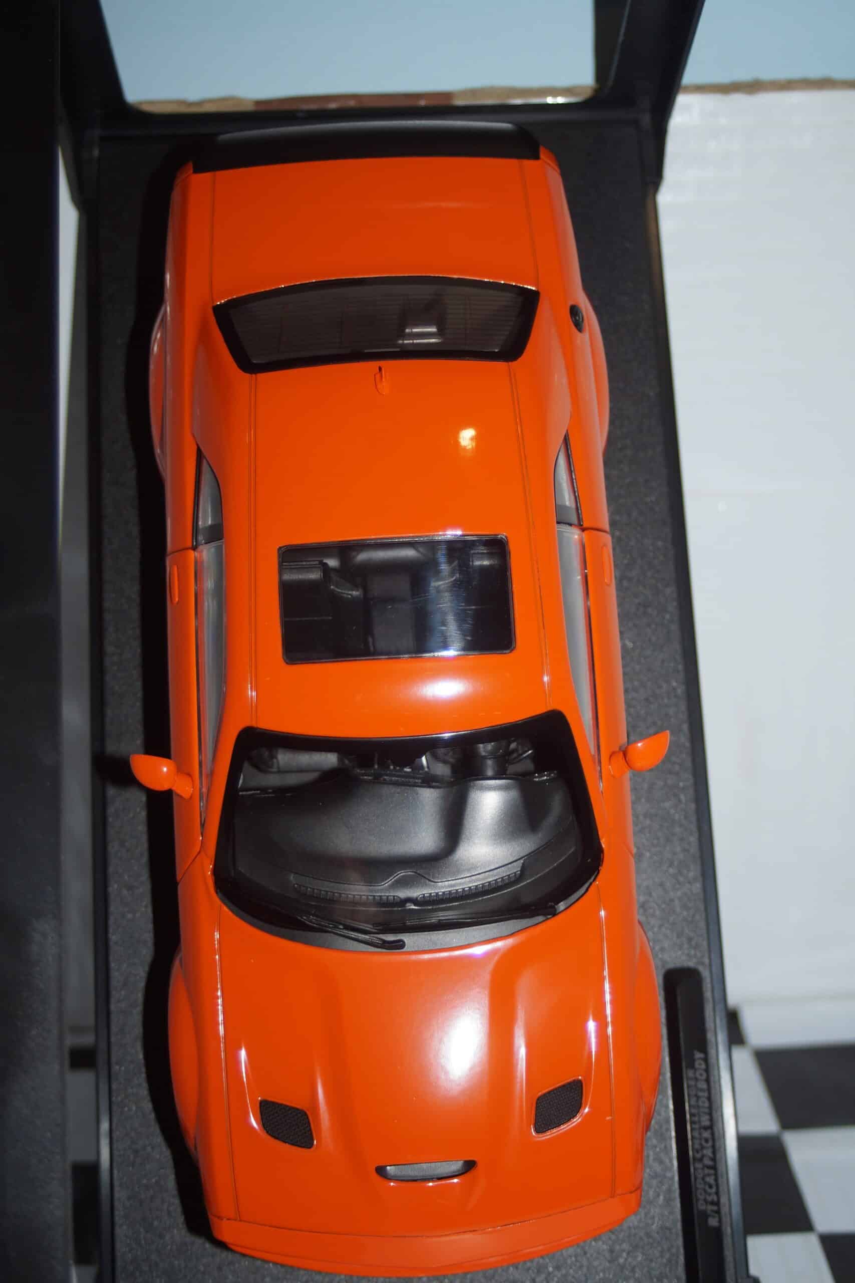 Solido dodge challenger r/t scat pack wideboy (hazzard tribute) 1:18 diecast s1805713