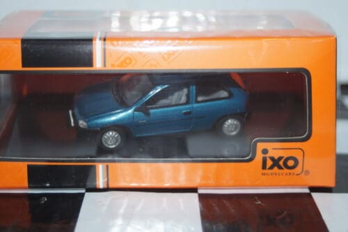 Ixo opel corsa b swing 1995 turquoise 1:43rd ref clc581n.22