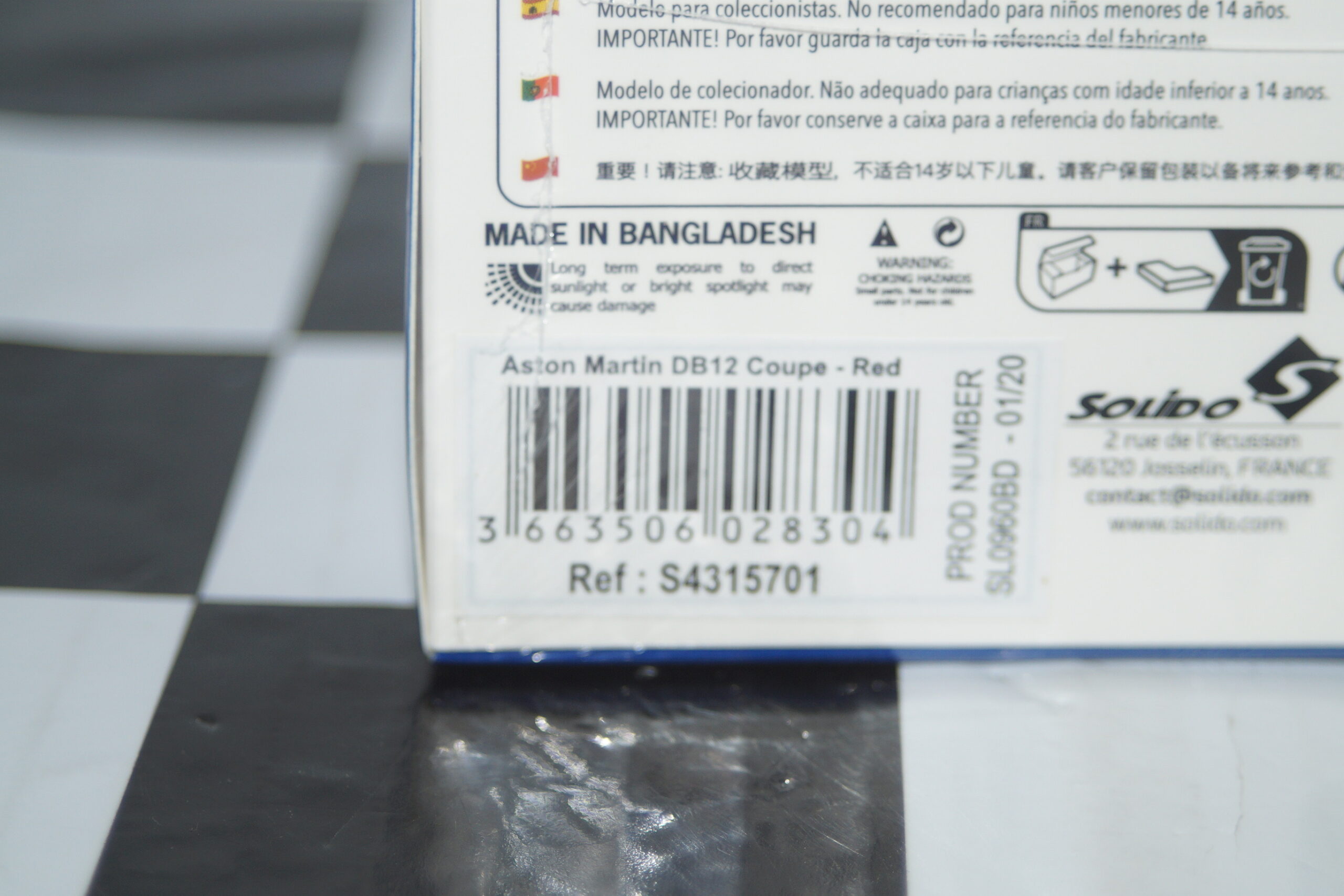 Solido aston martin db12 coupe - red 1:43rd ref s4315701