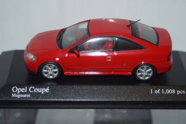 Minichamps opel / vauxhall astra coupe 2000 red 049125