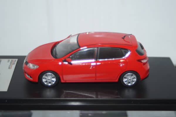 Premium x nissan pulsar 2015 red 1:43 diecast ref prxd532j