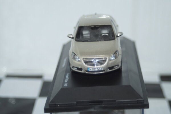 Schuco opel insignia beige metallic 1:43 scale diecast ref 07266