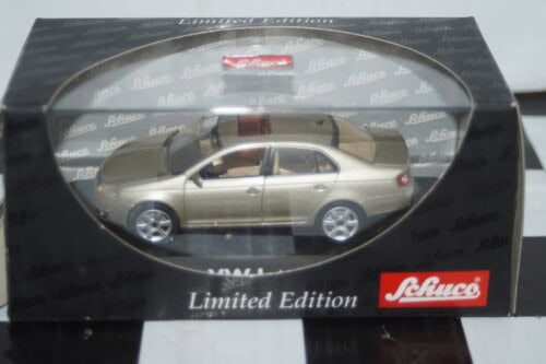 Schuco vw jetta metallic beige 1:43 scale diecast ref 04731