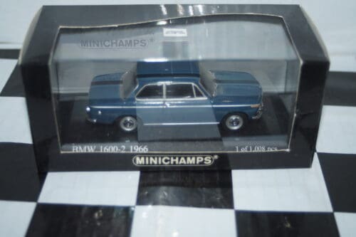 Minichamps bmw 1600-2 1966 in blue 1:43 ref 430 022109