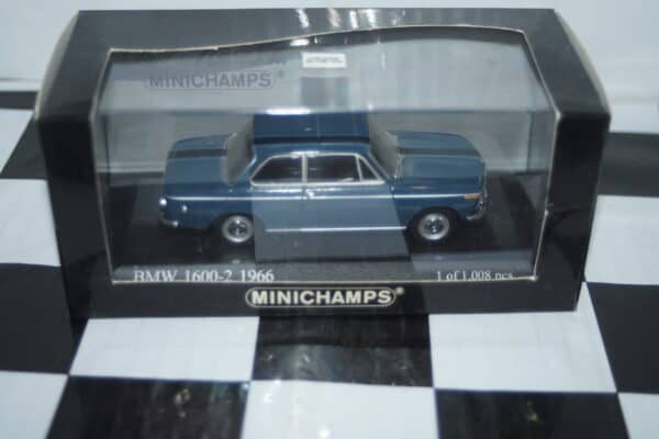 Minichamps bmw 1600-2 1966 in blue 1:43 ref 430 022109