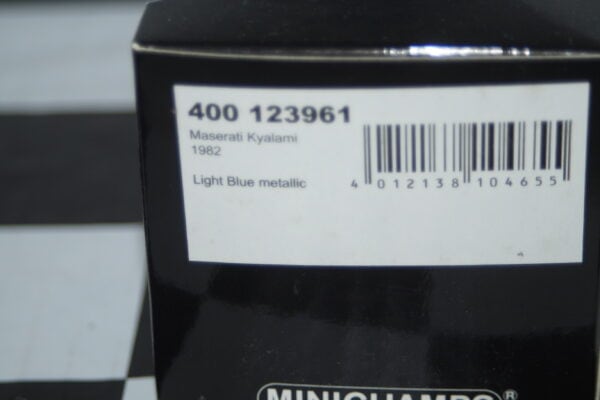 Minichamps maserati kyalami 1982 in blue 1:43 ref 400 123961