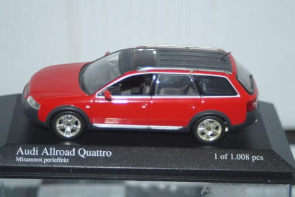 Minichamps audi allroad quattro 2001 in red with black roof 1:43 ref 430 010015