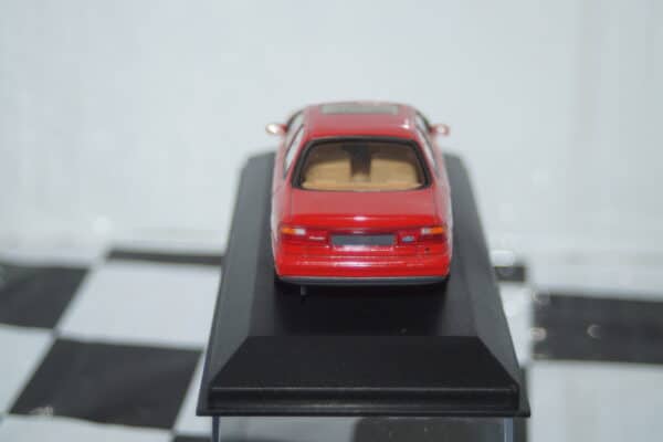Minichamps ford capri mk3 1982 in red  1:43 ref 400 082225