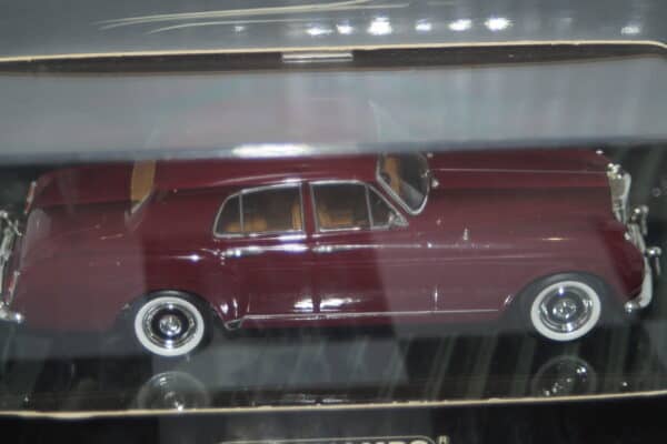 Minichamps bentley s1 continental flying spur 1955 ref 436 139550 1:43
