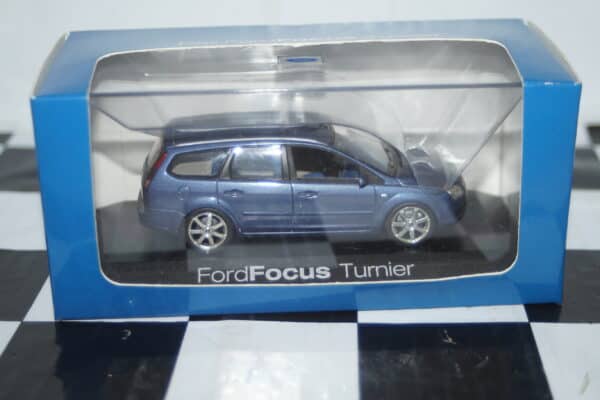 Minichamps ford focus estate blue (dealer box)  1:43