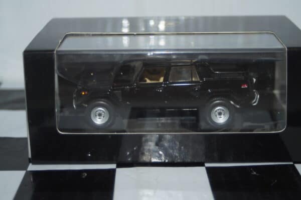 Minichamps lamborghini lm002 1984 black 1:43 436 103371