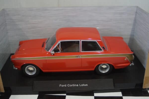 Model car group ford cortina (lotus) mk1 in red ref mcg18532 in 1:18th