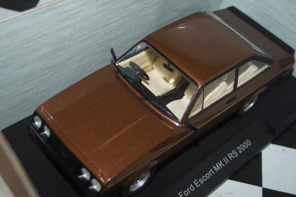 Model car group ford escort mk2 rs2000 in brown metallic mcg18530