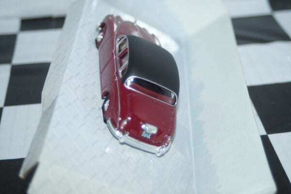 Corgi jaguar e type classic models with ref 96082 1/43rd