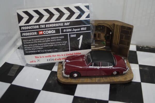 Corgi austin 1300 estate in red from fawlty towers  ref 00802 1/43rd