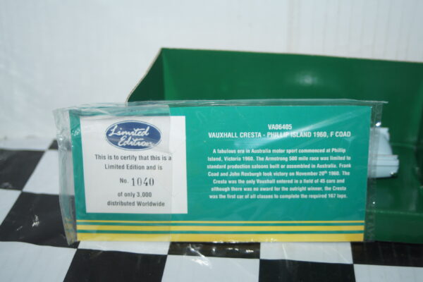 Vanguards vauxhall cresta phillip island 1960 f.coad 1/43 diecast va06405