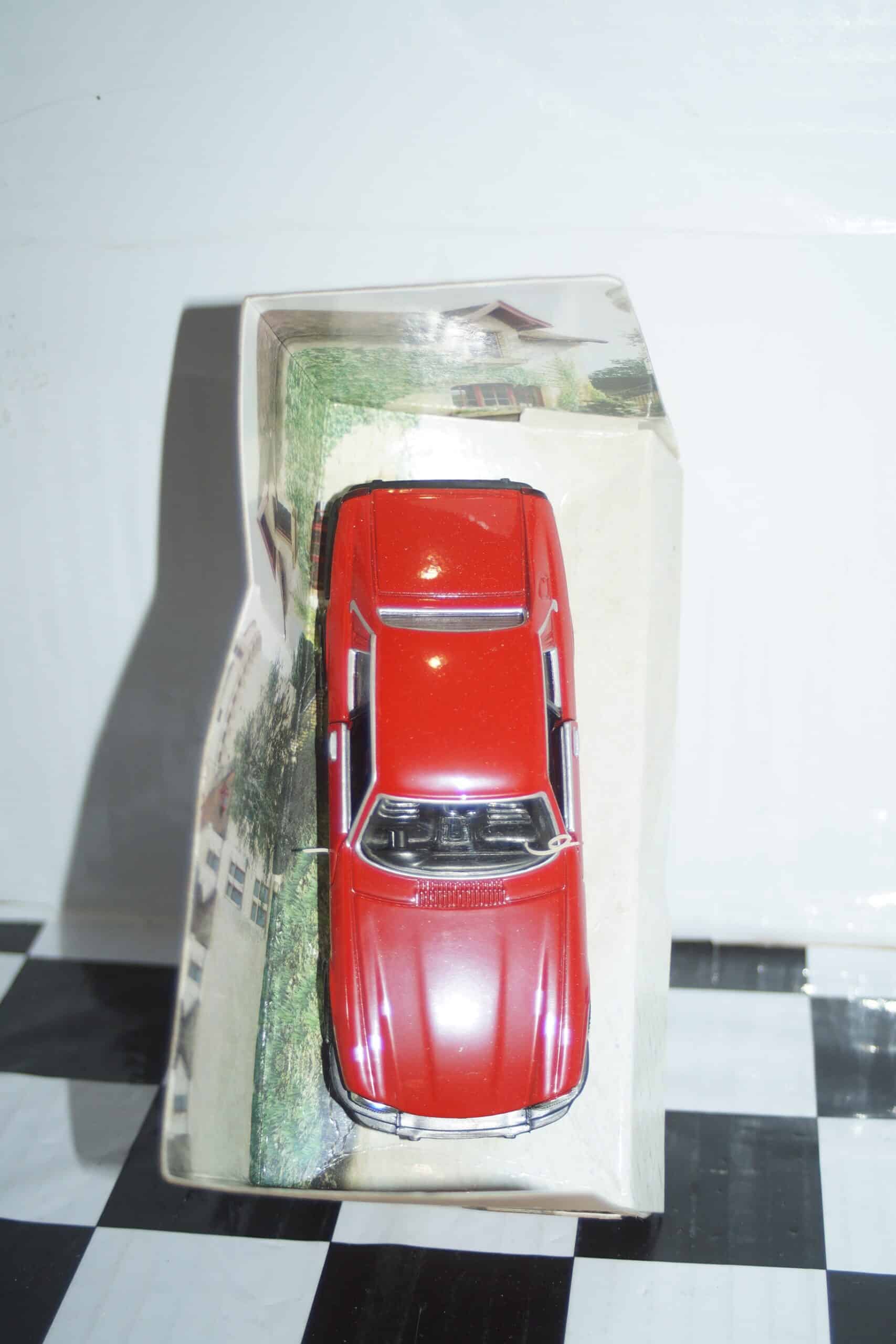 Corgi jaguar xjs from the new avengers  ref 57405 1/36th