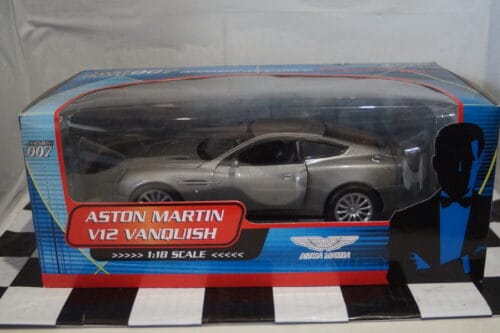 Pauls model art aston martin vanquish from james bond 1:18 diecast  ref 10011