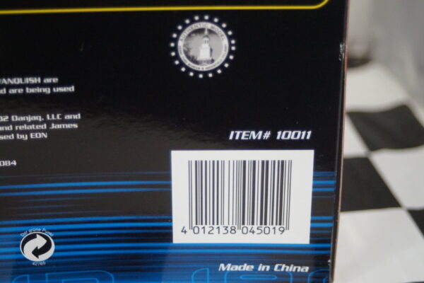 Pauls model art aston martin vanquish from james bond 1:18 diecast  ref 10011