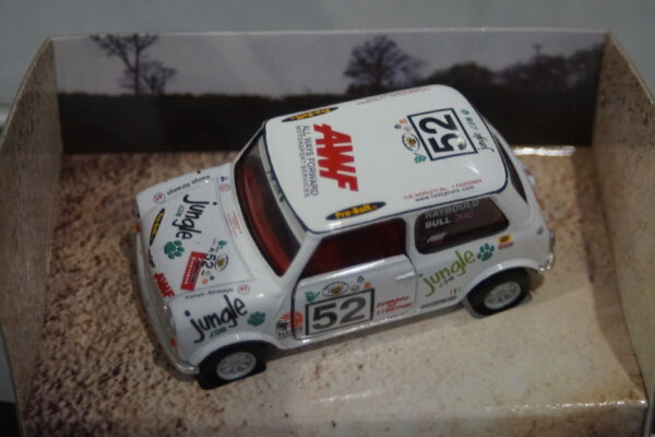 Corgi mini jungle.com safari rally 1:36 ref 04444