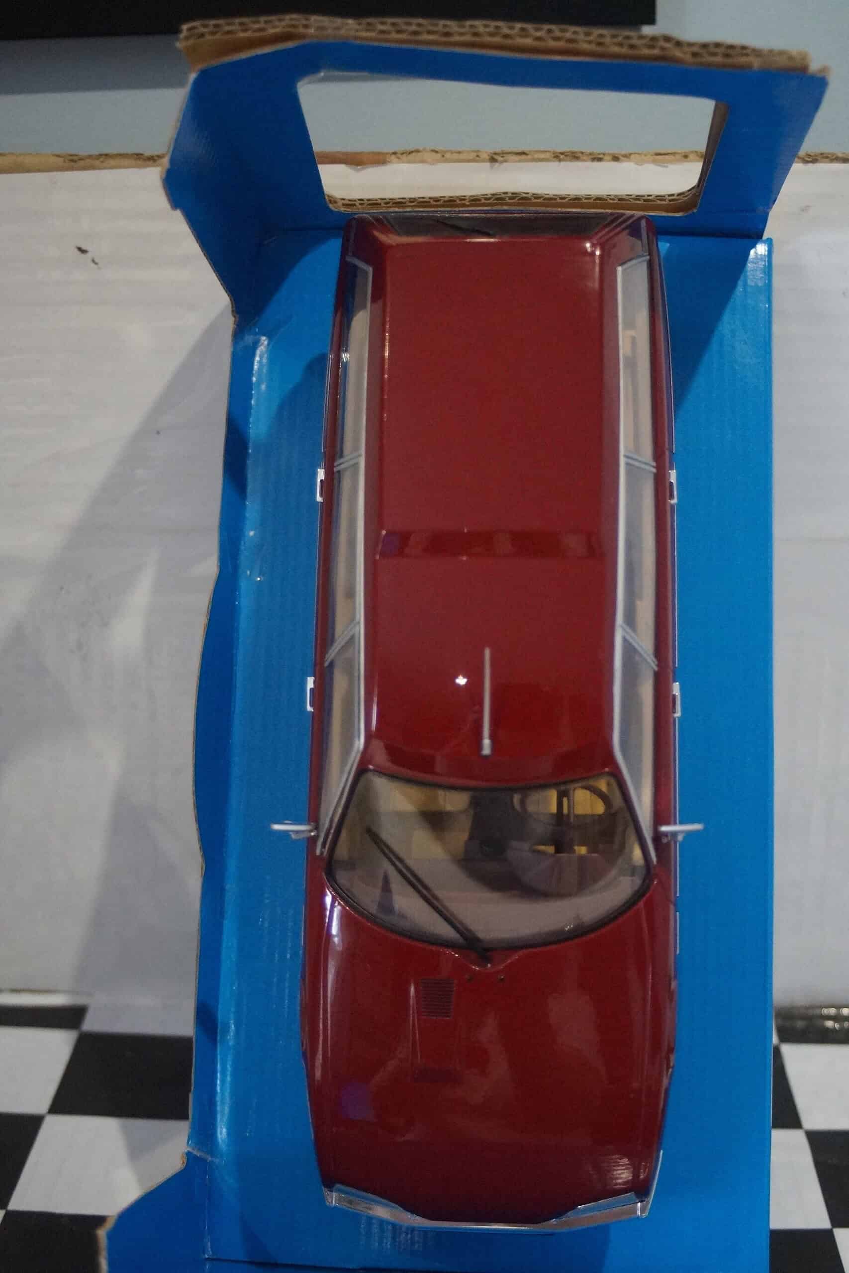 Model car group citroen cx break in maroon ref mcg18086 1:18th