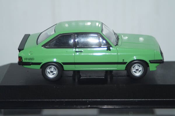 Vanguards ford escort mk2 rs2000 green 1/43 ref  va14907