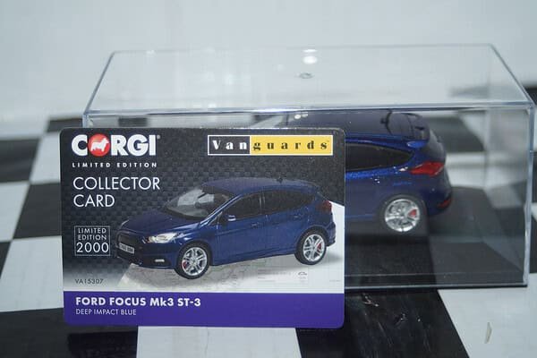 Vanguards ford focus mk3 st blue 1/43 ref  va15307
