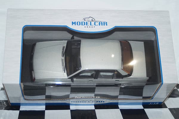 Model car group opel ascona / cavalier c sr 1981 in silver mcg18460 1:18th