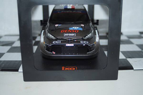 Ixo toyota gr yaris winner rally finland 2024 ogier #17 1:18 18rmc216.22