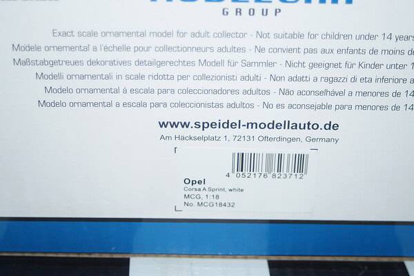Model car group opel corsa a / nova sprint in white mcg18432 1:18th