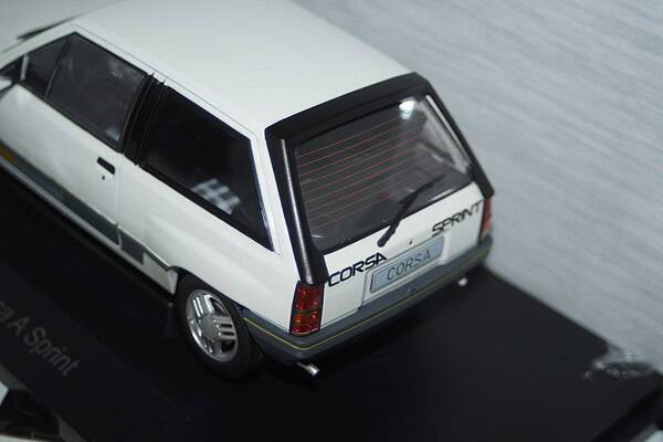 Model car group opel corsa a / nova sprint in white mcg18432 1:18th