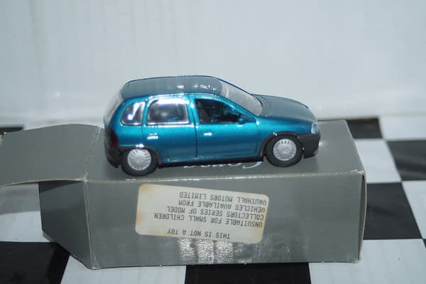 Gama vauxhall corsa turquoise in vauxhall box 1:43 scale