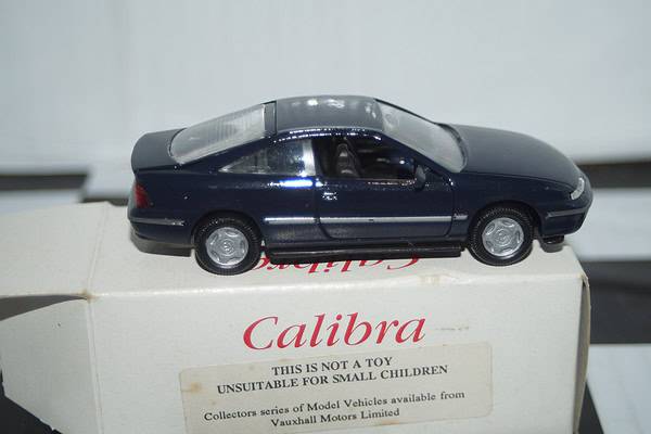 Gama vauxhall calibra 16v blue in vauxhall box in 1:43 scale diecast