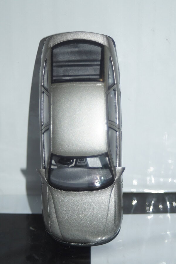 Schuco vauxhall / opel vectra estate blue in dealer box @ 1:43 scale