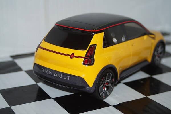 Otto renault 5 e-tech electric prototype 1/18 resin ot406